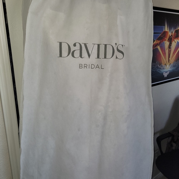 NWT - David's Bridal Corset Beaded Wedding Gown - Picture 9 of 9